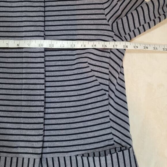 Cabi Car Coat #5474 - Size Small - Picture 8 of 10